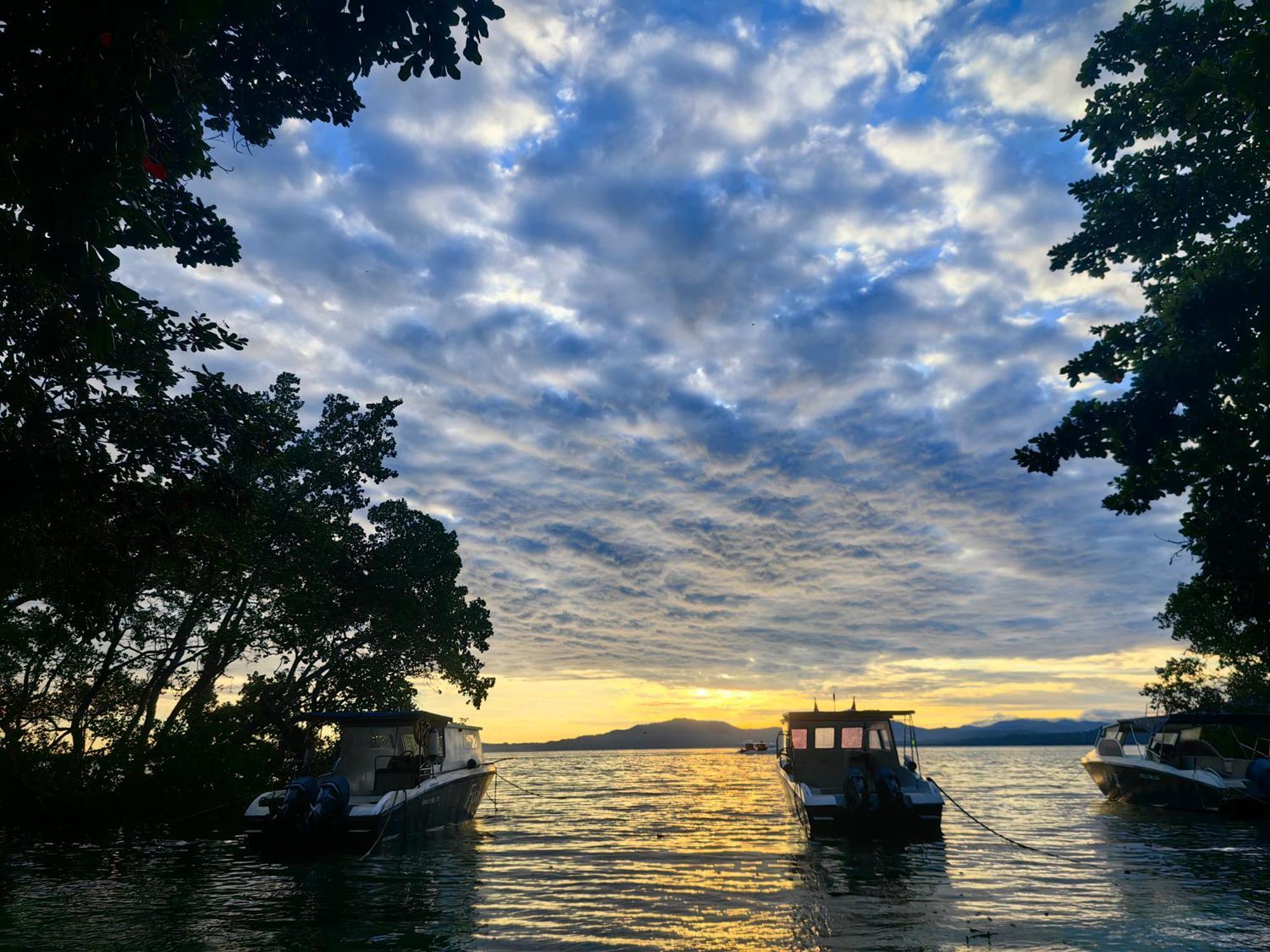 The Village Bunaken Luaran gambar